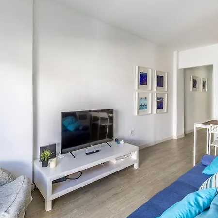 公寓 Sunny With Terrace In 厄尔梅达诺